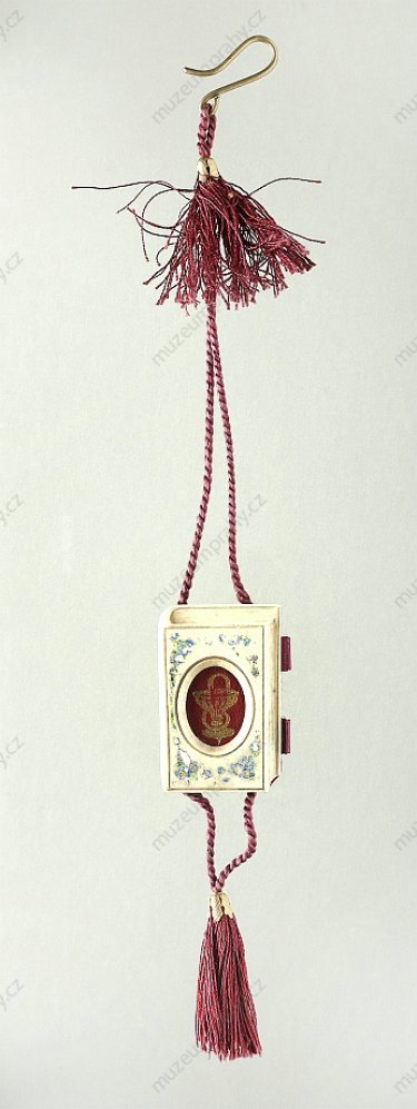 H 026 919-002 web.JPG