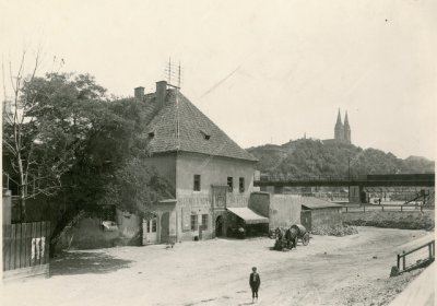 Procházka Podskalím