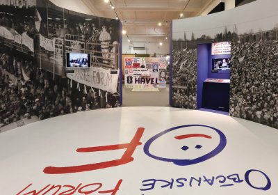 Listopad 1989 v pražských ulicích