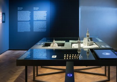 Svátek Kopí a Hřebu Páně, poutní odznak a Bratrstvo obruče s kladivem