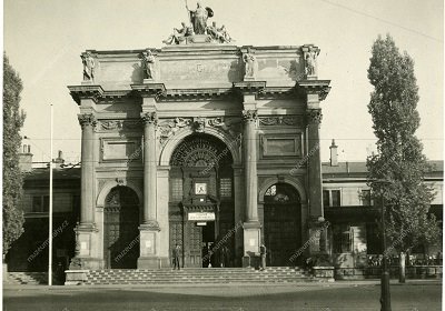 Těšnovské nádraží / Třicet let od demolice, sto čtyřicet let od otevření